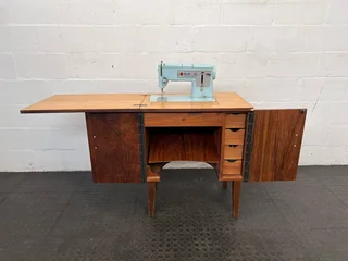 Singer Collapsible Sewing Machine Table (no Power Supply) - Reduced- A46674