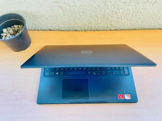 DELL Inspiron 3595 AMD A5 Radeon Graphics Laptop