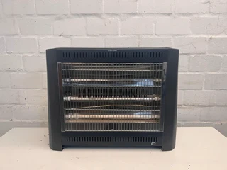 SCE Three Bar Heater - PRICE DROP-  A45960