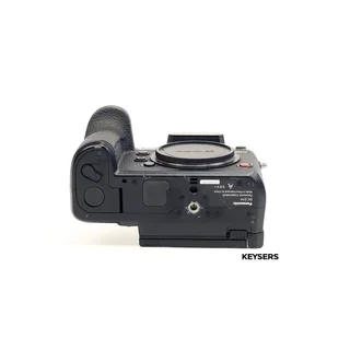 Panasonic Lumix S1H Bundle