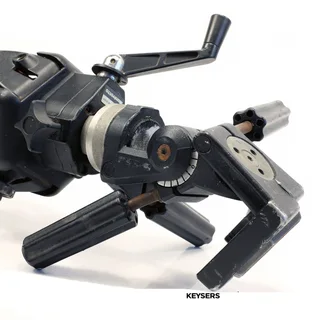 Manfrotto 058 Tripod with Manfrotto 058 Tripod Head