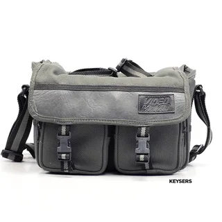 Vintage Camera Shoulder Bag (Medium)