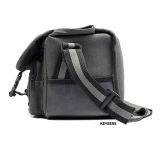 Vintage Camera Shoulder Bag (Medium)