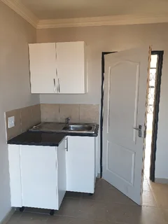 Apartment - Ad posted by Lerato Monama