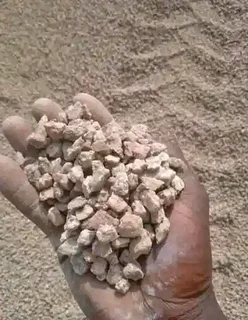 Garden stones / dump rocks and crushed stones