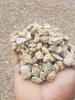 Garden stones / dump rocks and crushed stones