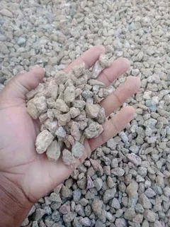 Garden stones / dump rocks and crushed stones