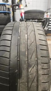 275/35 R19 used tyres and more.call/whatsapp Enzo 0783455713