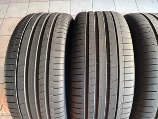 235/55 R19 used tyres and more.call/whatsapp Enzo 0783455713