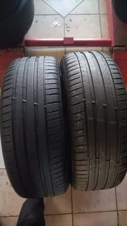 265/35 R19 used tyres and more.call/WhatsApp Enzo 0783455713
