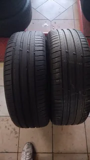 265/35 R19 used tyres and more.call/WhatsApp Enzo 0783455713
