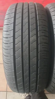215/55 R18 used tyres and more.call/whatsapp Enzo 0783455713