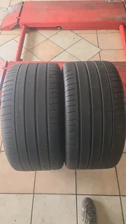 255/40 R18 used tyres and more.call/whatsapp Enzo 0783455713