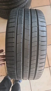 245/35 R20 used tyres and more.call/whatsapp Enzo 0783455713