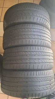 225/35 R19 used tyres in mint condition.call/whatsapp Enzo 0783455713