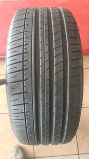 255/40 R19 used tyres and more.call/whatsapp Enzo 0783455713
