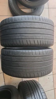 245/40 R20 used tyres and more.call/whatsapp Enzo 0783455713