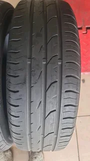 225/45 R19 used tyres in mint condition. Call /WhatsApp Enzo 0783455713