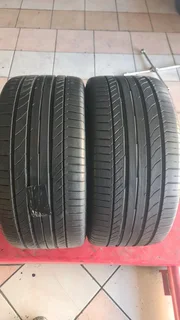 235/60 R18 used tyres in mint condition. Call /WhatsApp Enzo 0783455713