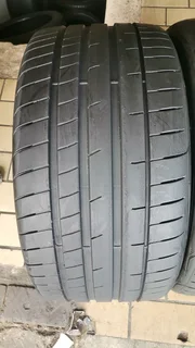 275/35 R19 used tyres and more. Call /WhatsApp Enzo 0783455713
