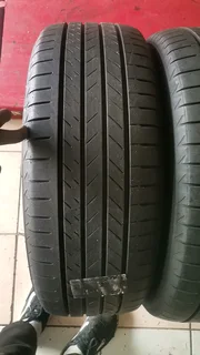 265/35 R19 used tyres and more. Call /WhatsApp Enzo 0783455713