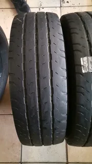 235/60 R18 used tyres in mint condition. Call /WhatsApp Enzo 0783455713