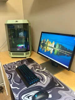 Full PC Setup – Excellent Condition (Under 1 Year Old)