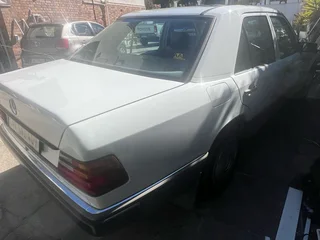 230E Mercedes Benz