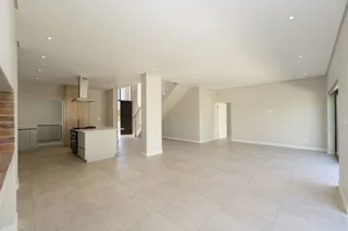 4 bed, 4,5 bathroom house to rent at Croydon Gardens Estate, Croyodon Somerset West