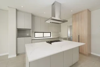 4 bed, 4,5 bathroom house to rent at Croydon Gardens Estate, Croyodon Somerset West