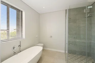 4 bed, 4,5 bathroom house to rent at Croydon Gardens Estate, Croyodon Somerset West