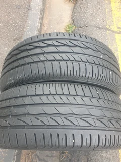 235 55 17.BRIDGESTONE TURANZA 99%thread life