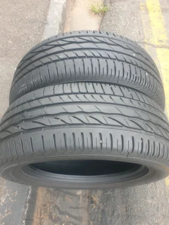 235 55 17.BRIDGESTONE TURANZA 99%thread life