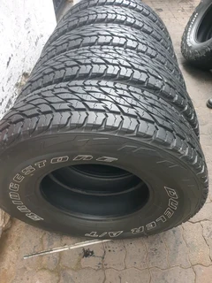 235 85 16.bridestone Dueler A/t