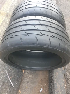 255 35 18.bridgestone Potenza