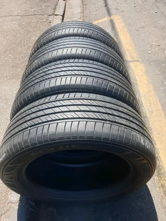 225 55 18.kumho Solus