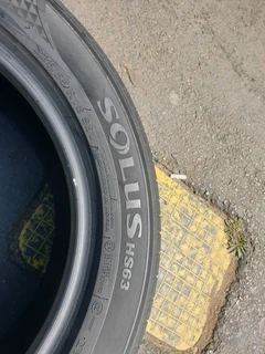 225 55 18.KUMHO SOLUS