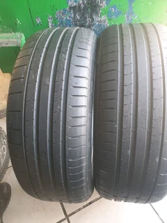 235 50 20.PIRELLI PZERO