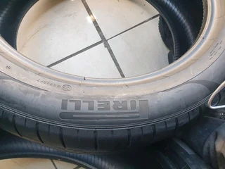 235 50 20.PIRELLI PZERO