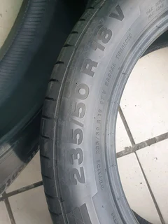 235 50 18.CONTINENTAL NORMAL