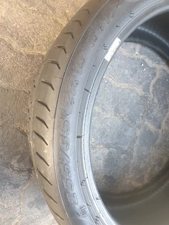 255 35 19.PIRELLI PZERO NORMAL TYRES 90%THREAD LIFE