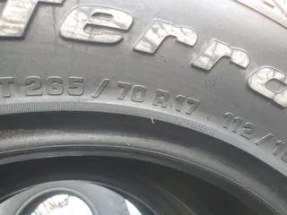 265 70 17.BFGOODRICH ALL TERRAIN KO