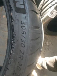 305 30 20.MICHELIN PILOT SPORT 4S