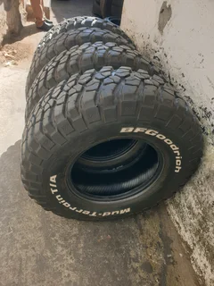 31x10.50r15.bfgoodrich Mud Terrain Ko2