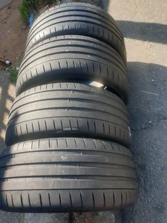 235 35 20.MICHELIN PILOT SPORT 4S