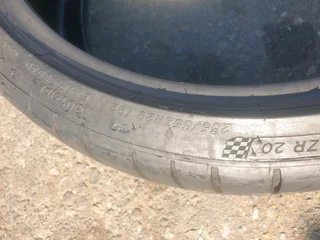 235 35 20.MICHELIN PILOT SPORT 4S