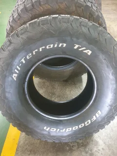 285 75 16.BFGOODRICH ALL TERRAIN KO2