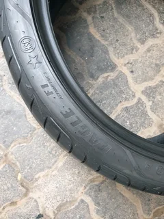 255 35 19.GOODYEAR EAGLE F1 RUNFLAT