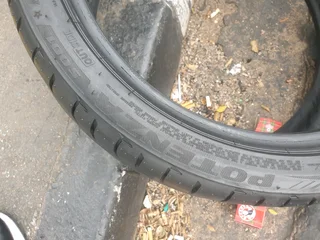245 35 18.BRIDGESTONE POTENZA RUNFLAT