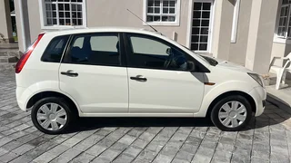 Ford Figo 2012